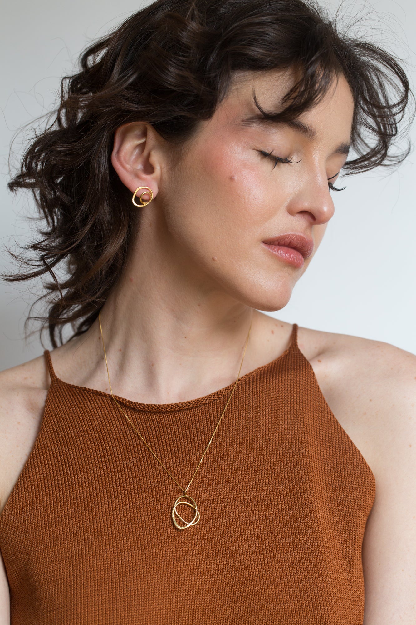 Colgante Lucent G gold