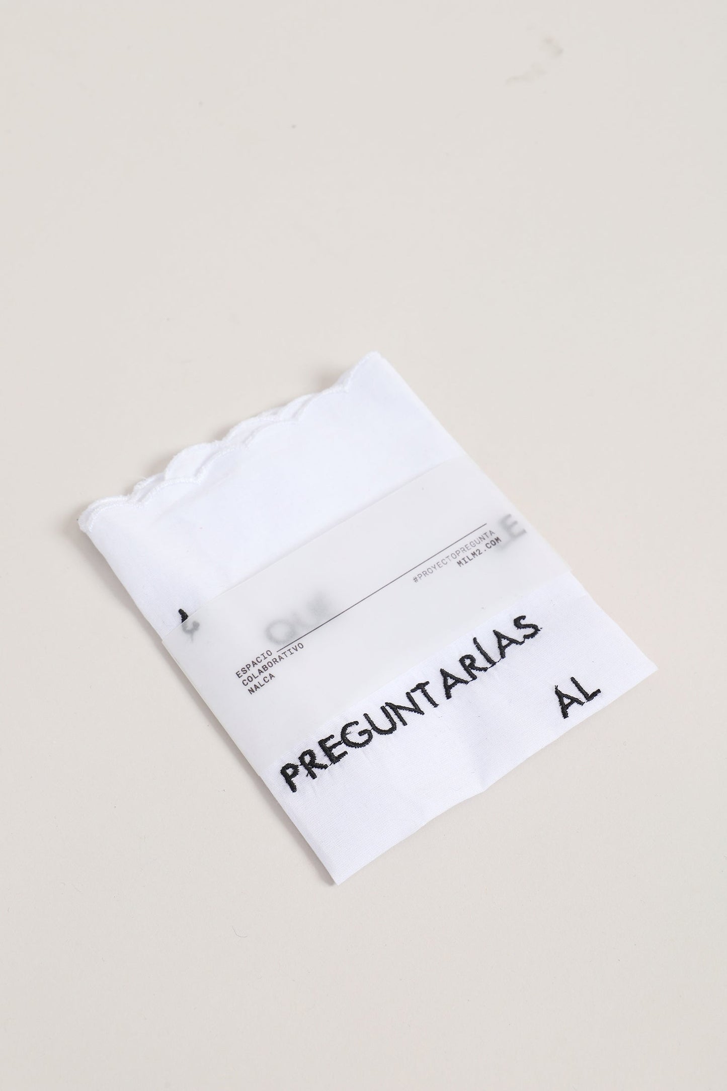 Pañuelo ¿Qué le preguntarías al objeto heredado?