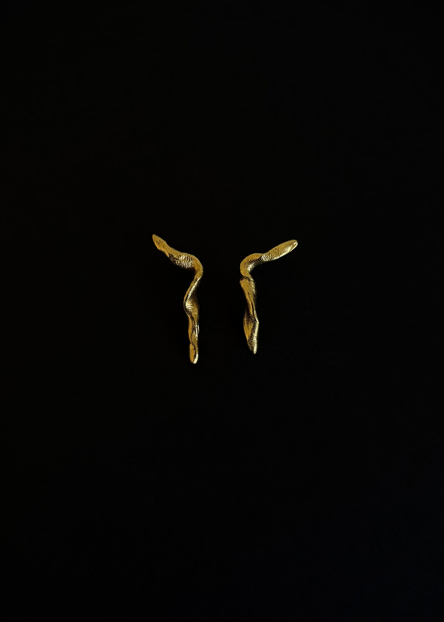 Aros Lia Gold
